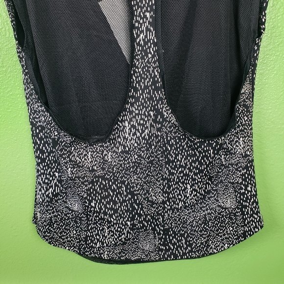 Fabletics Razor Mesh Back Workout Top Size XS - Picture 7 of 8